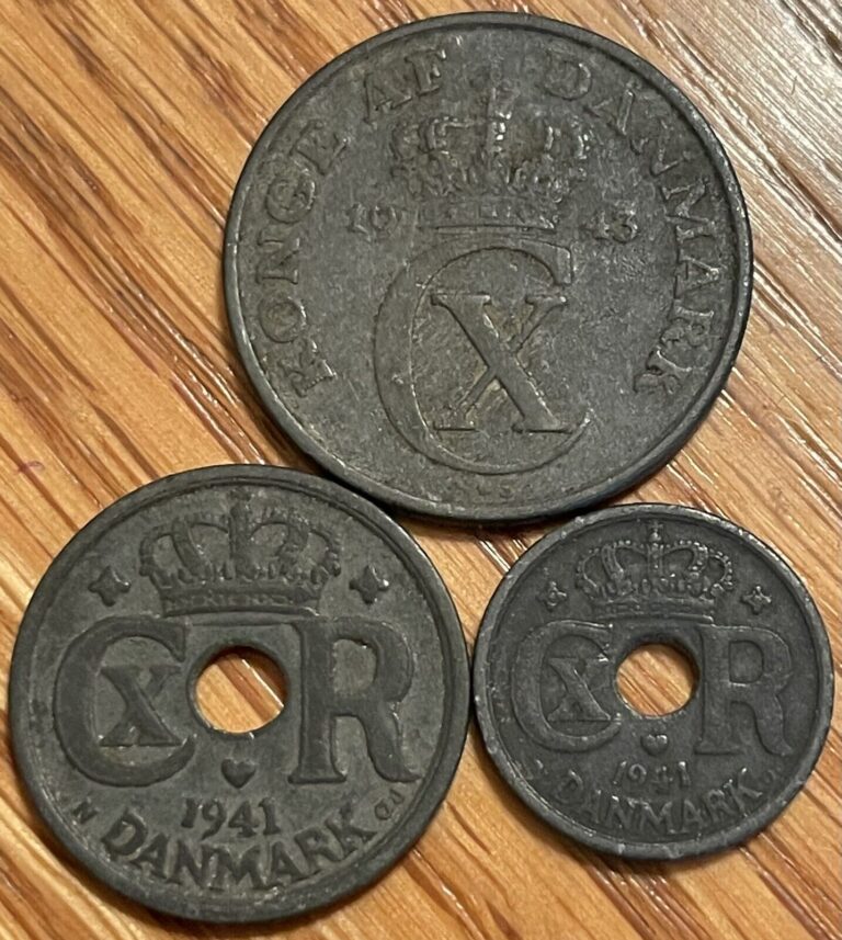 Read more about the article Lot of 3 Denoms Denmark Coins  Nazi Occupation  1941-1943