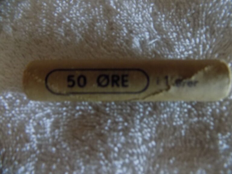 Read more about the article One Roll Norway 1 Ore 1962 Original Shotgun Royal Norway 50 coins