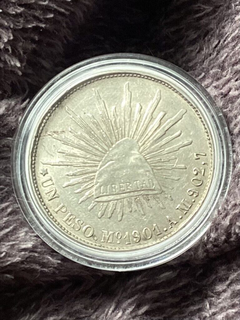 Read more about the article 1901 Mexico Mo AM Peso Silver Coin