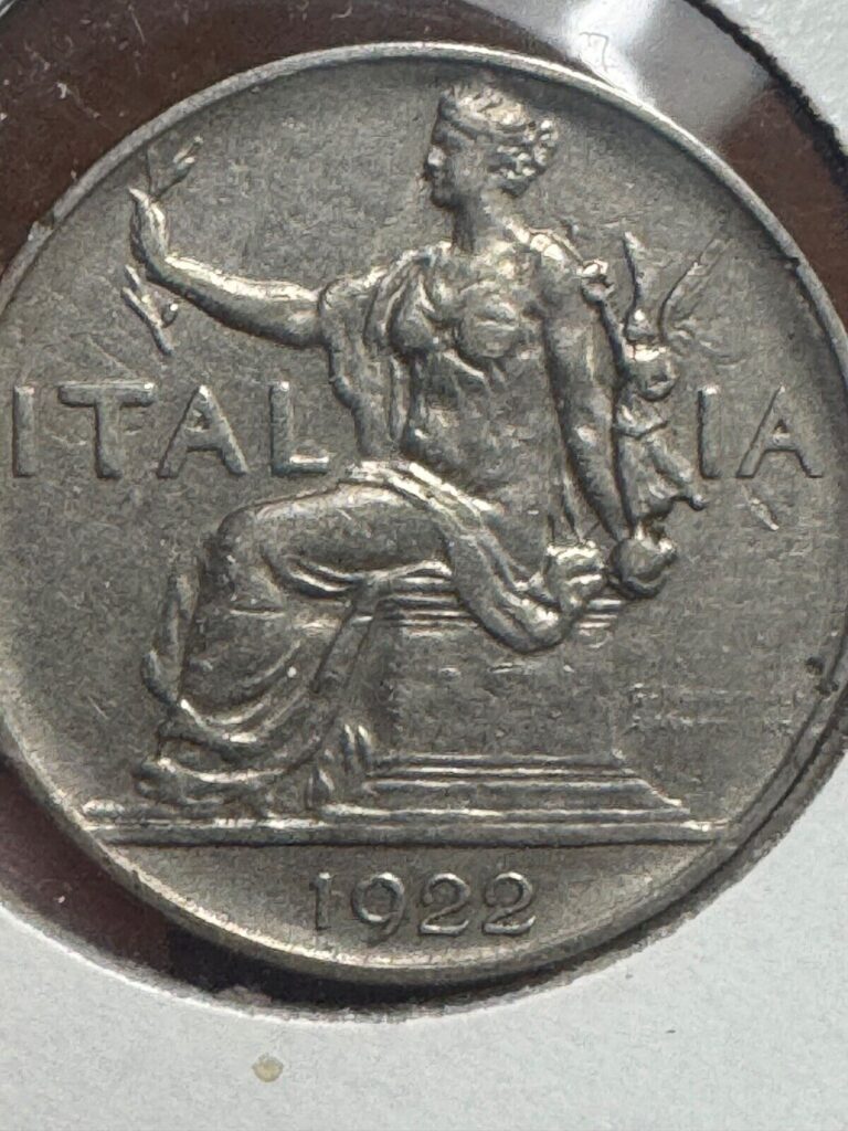 Read more about the article 3 Silver Coins  Italy  1 Lira  1922-1923-1924