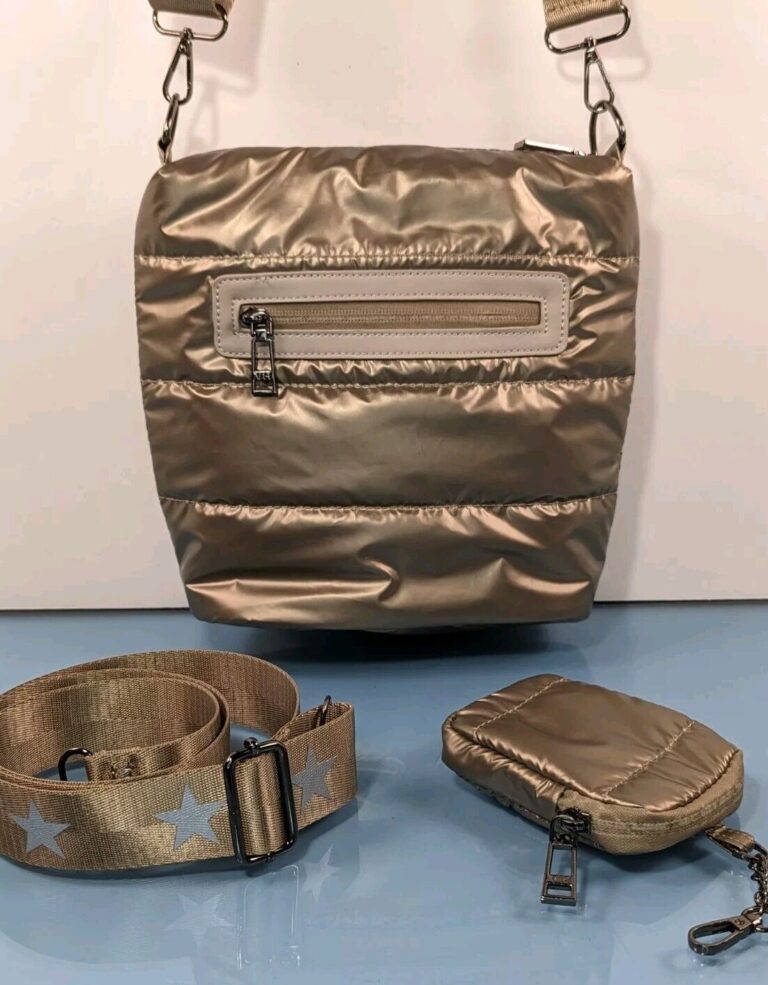 Read more about the article NEW Vintage Havana Metallic Khaki Gold Star Quilt Puffer Crossbody Bag Pouch Set