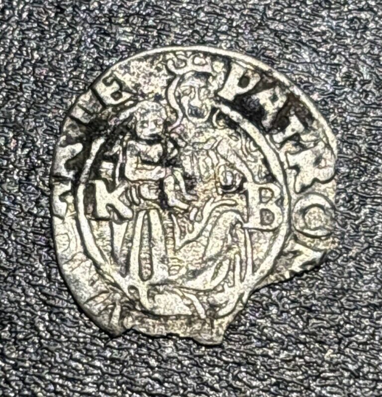 Read more about the article 1500s Hungary AR Silver Denar King Ferdinand I Virgin Mary Madonna and Child Coin