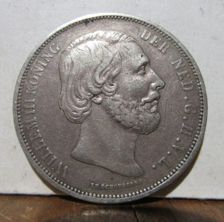 Read more about the article 1869 NETHERLANDS 2-1/2 GULDEN SILVER COIN. 25 GRAMS  WILLIAM III. CROWN-SIZED.