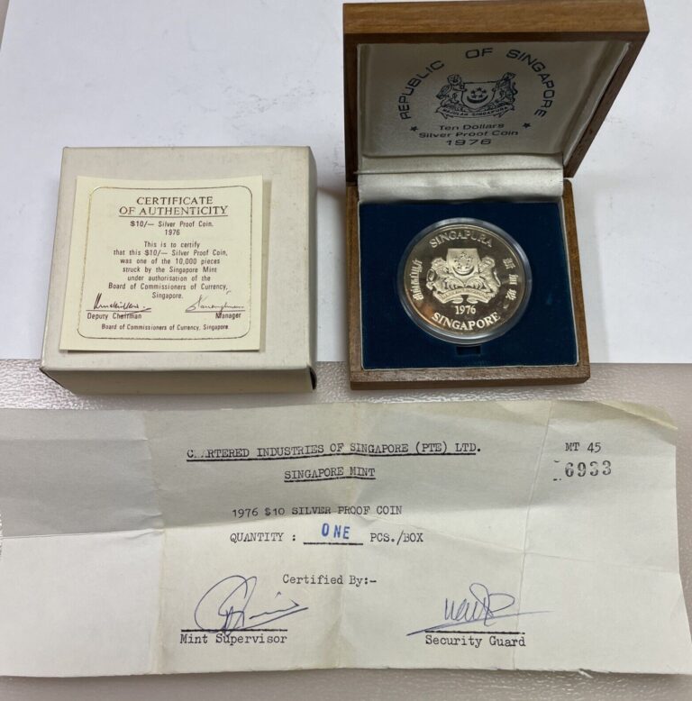 Read more about the article 1976 Singapore $10 Silver Ship PROOF Coin in Original Box w/ COA