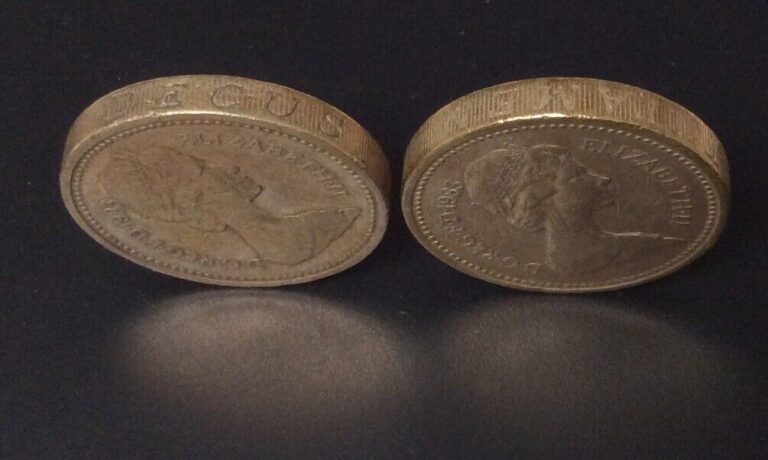 Read more about the article British 1 Pound Coins (2) dated 1983 (1) with edge lettering upside down!
