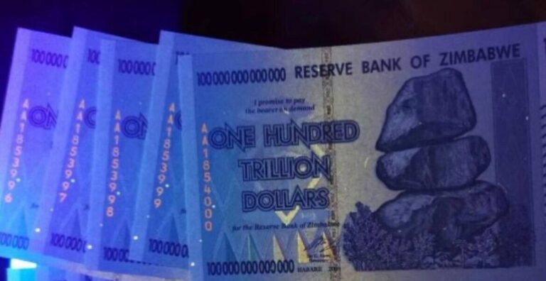 Read more about the article 10 X ZIMBABWE 100 TRILLION DOLLARS 2008 AA SERIES P91 UNC UV PASSED COA