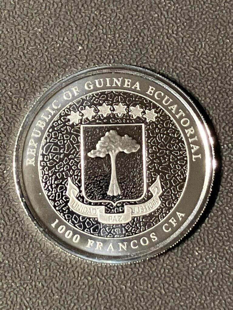 Read more about the article 2021 Equatorial Guinea 1000 Francos Giraffe 1oz .999 Fine Silver Coin *47004