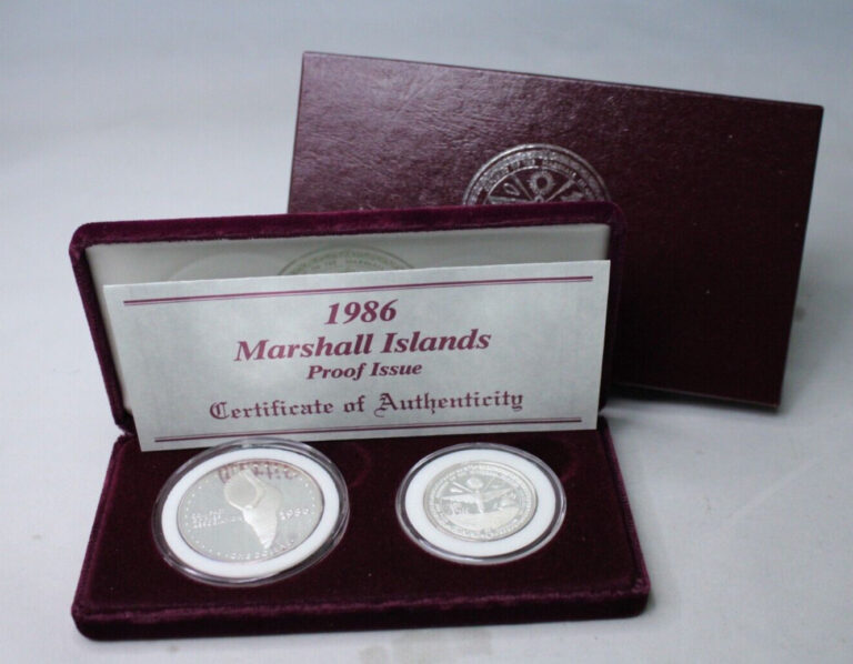 Read more about the article 1986 Marshall Island Proof Silver 2 Coin set 1.50oz .999 Silver Box andCOA