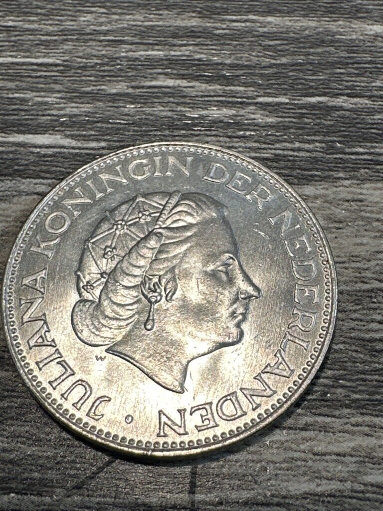 Read more about the article 1964 Netherlands 2 1/2 Gulden Silver Coin