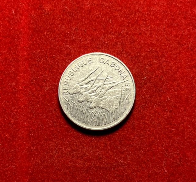 Read more about the article Gabon 1977 100 Francs Nickel Coin KM#13 T2626