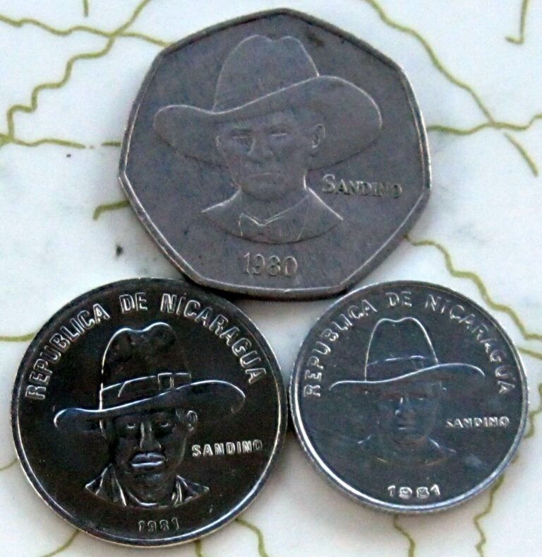 Read more about the article 3COINS NICARAGUA XF-UNC 212