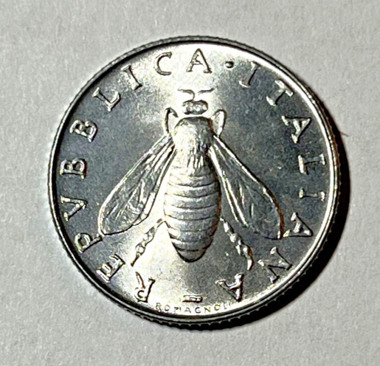 Read more about the article 1957 Italy Italia 2 Lire Coin Olive Branch Honey Bee Insect Floral Wildlife