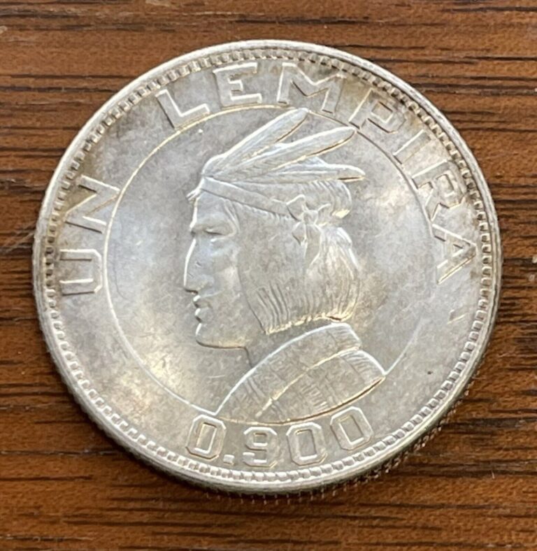 Read more about the article Honduras Un Lempira 1937 Silver High Grade Coin..TM909