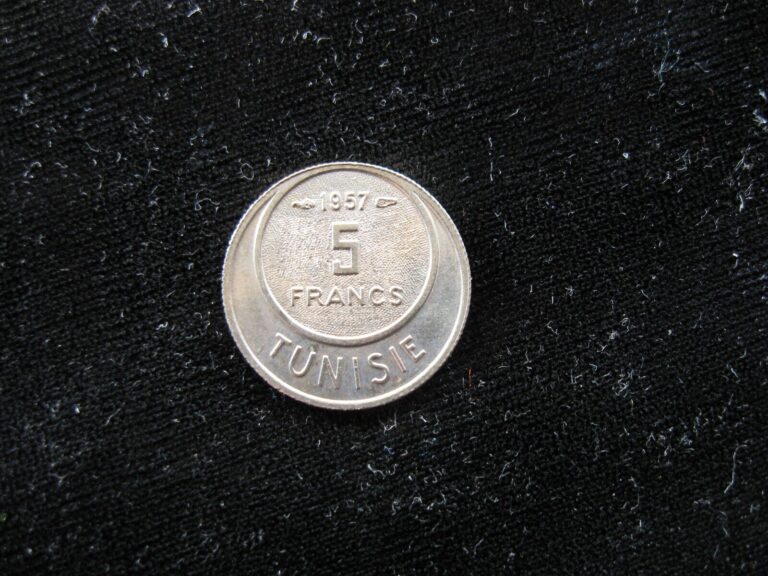 Read more about the article small old world coin TUNISIA 5 francs 1957 KM277 (554)