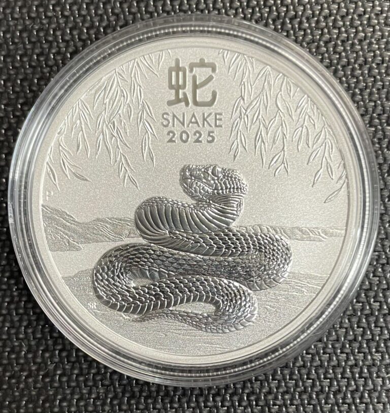 Read more about the article 2025 1 oz Australian Silver Lunar Snake Coin (BU)
