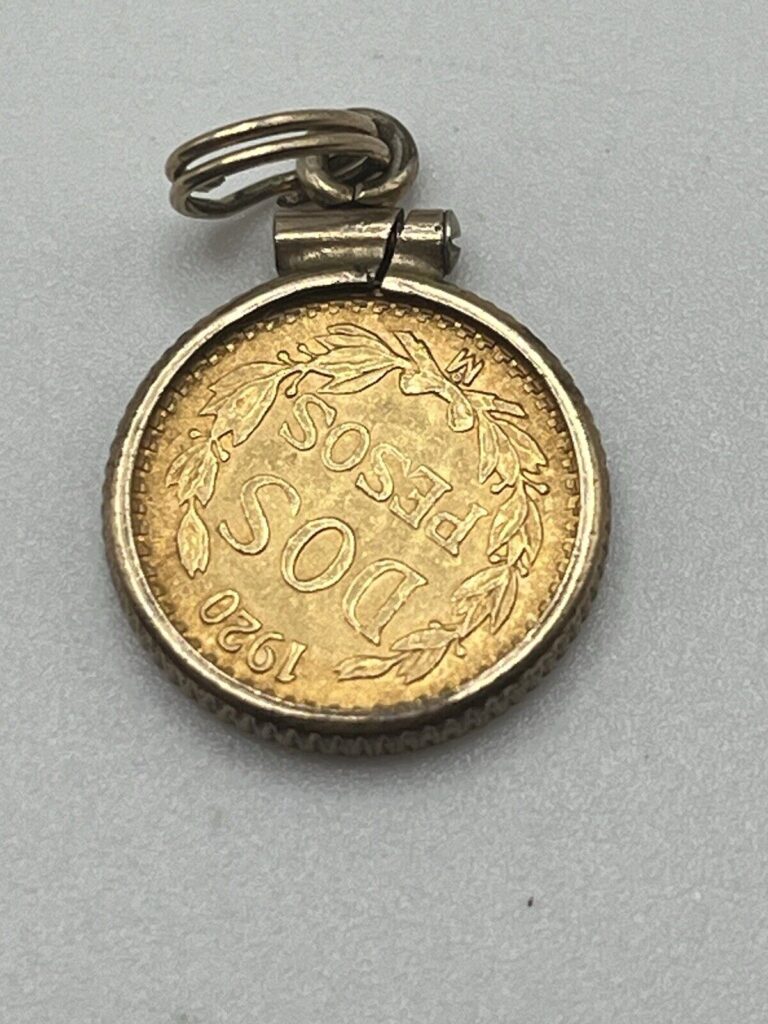 Read more about the article 1920 Mexico 2 Dos Pesos Coin Pendant .90 Gold