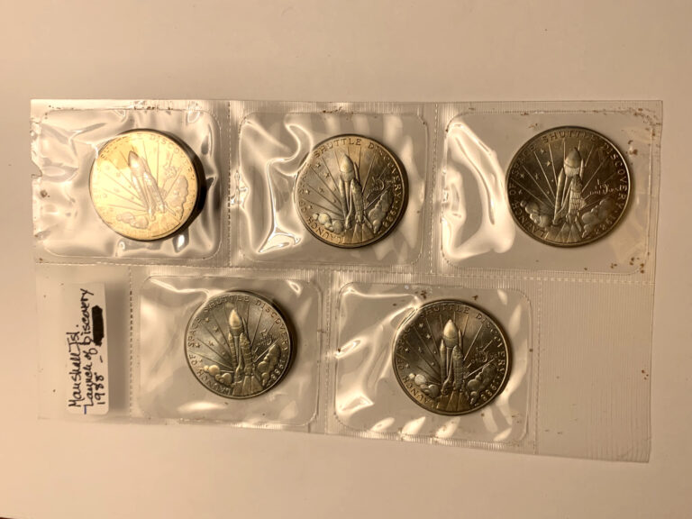 Read more about the article Republic Of The Marshall Islands Space Shuttle Discovery $5 Coins 1988  Lot of 5