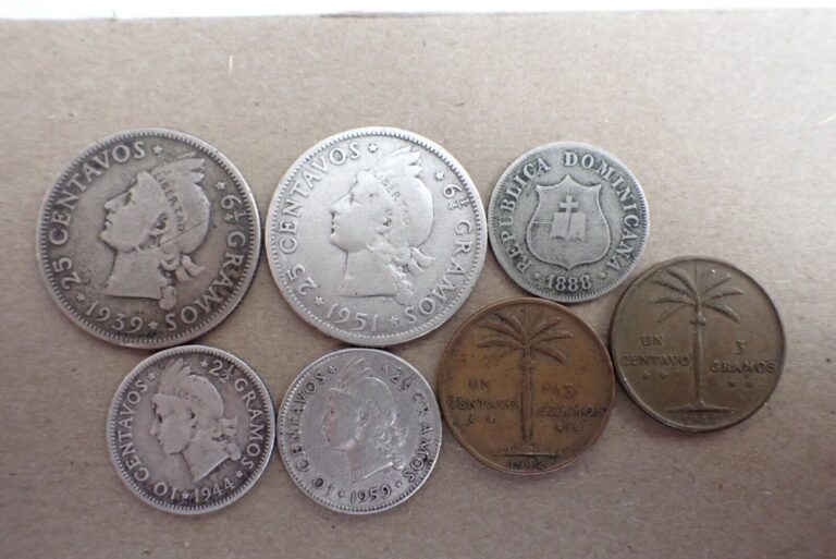 Read more about the article *7* Coins DOMINICAN REPUBLIC Lot 1888 – 1951    4 –  Silver