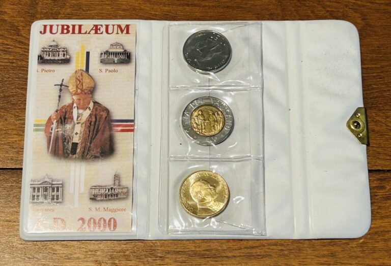 Read more about the article VATICAN CITY – Set of Three Coins – Honoring the 2000 Jubilee Year – Pope Italy