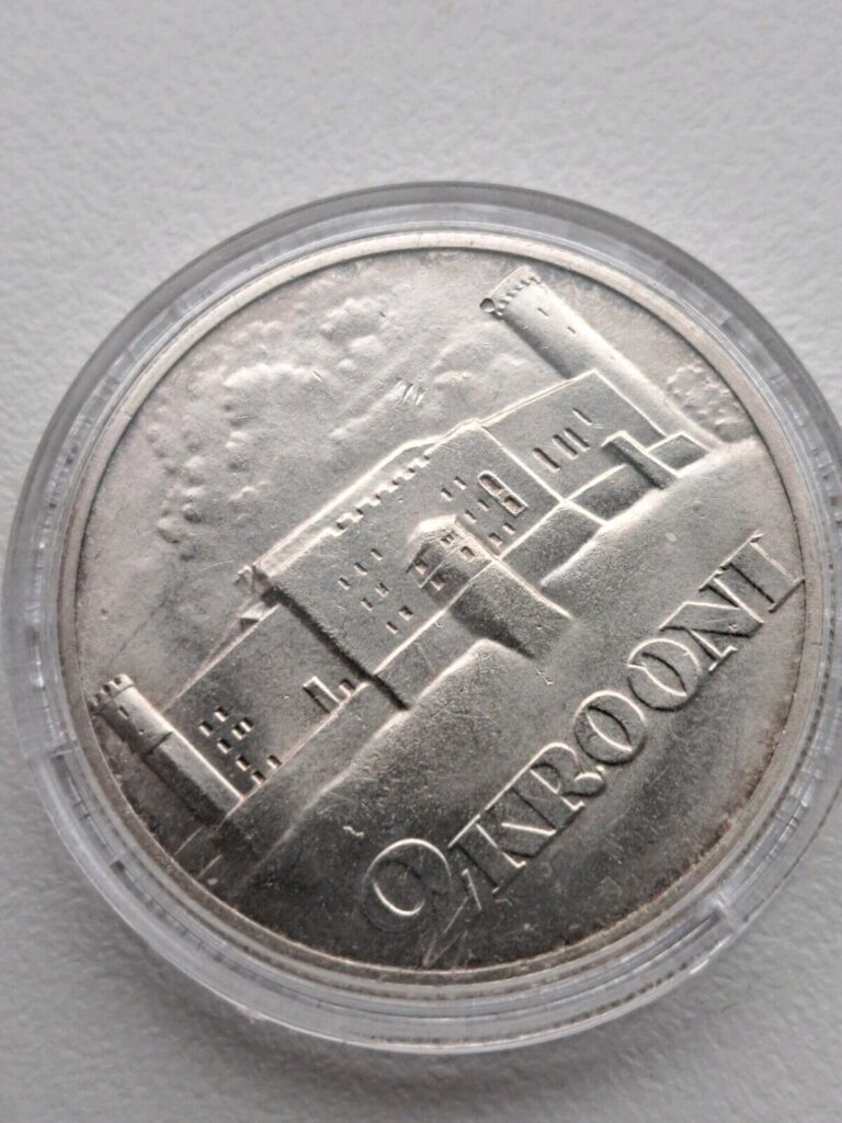 Read more about the article Estonia 1930 2 kroonI TALLINN TOOMPEA Silver coin  !!!