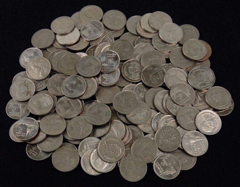 Read more about the article Thailand Coin LOT Thai Coins 1 BAHT Coins Money Currency BULK LOT