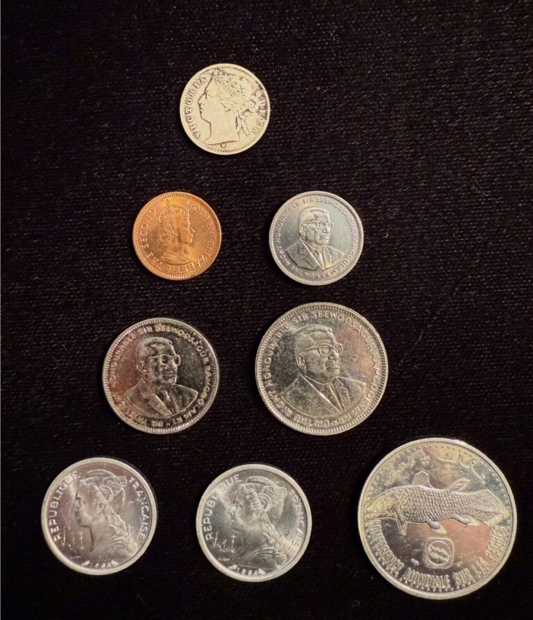 Read more about the article AFRICA  COMOROS and MAURITIUS  1877-1991  LOT OF (8) COINS  F/VF TO UNCIRCULATED