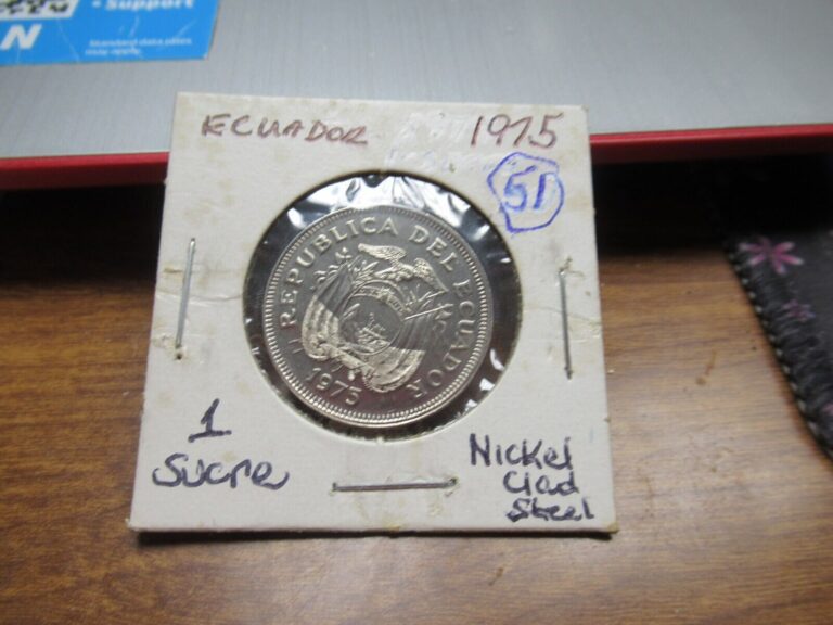 Read more about the article 10 coins from South America= EQUADOR=EL SALVADOR= SEE PICTURES   = lot 6