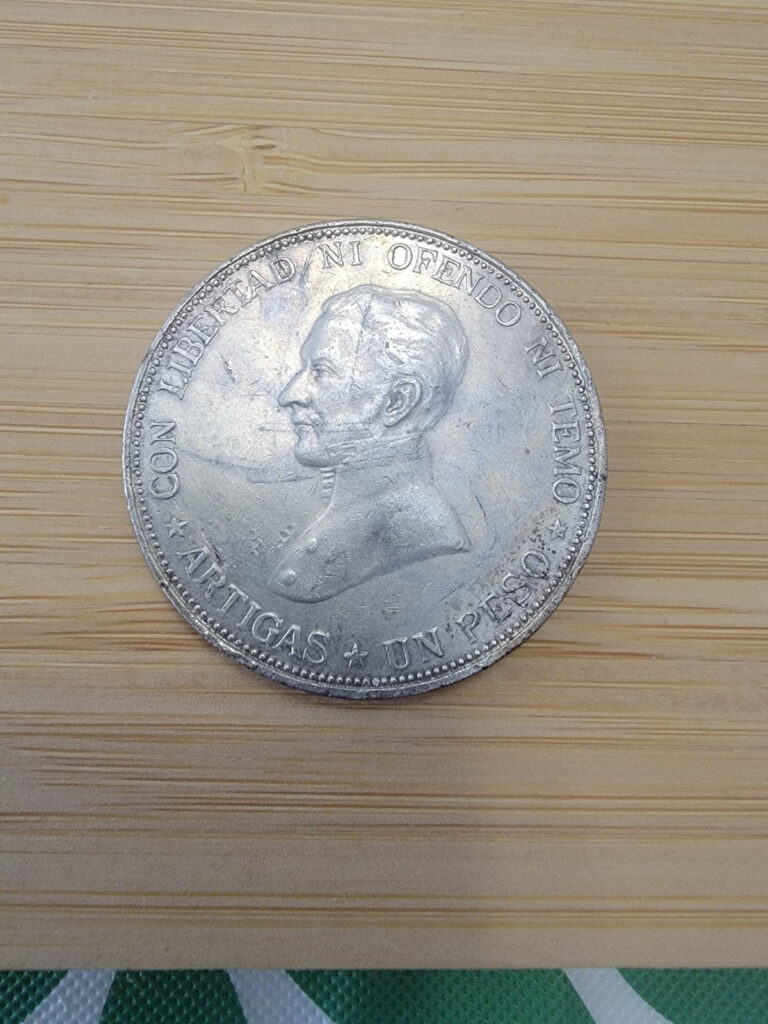 Read more about the article 1917 Uruguay Un Peso Coin.. (Rare)