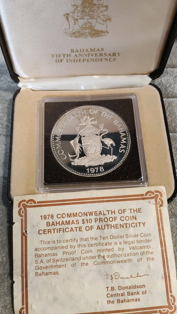 Read more about the article 1978 Commonwealth of the Bahamas $10 Proof Coin Original Box and COA