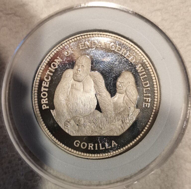 Read more about the article EQUATORIAL GUINEA 7000 Francs 1993 Silver Proof ‘Endangered Wildlife – Gorillas’