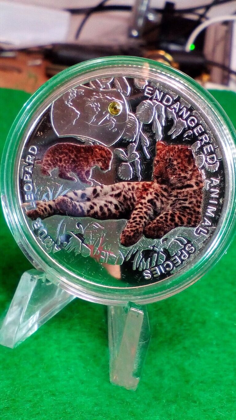 Read more about the article Zambia 1000 kwacha 2014 UNC Amur Leopard Silver Plated Colorized Coin