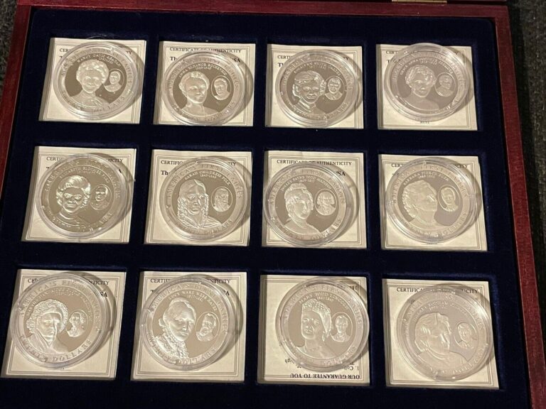 Read more about the article Set Of 12 2003 Liberia $20 US First Ladies  .999 Silver Coins In Wooden Case.