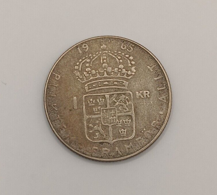 Read more about the article Sweden 1965 1 Krona Kronor KM# 826 40% Silver Kingdom King Gustaf VI Adolf Crown