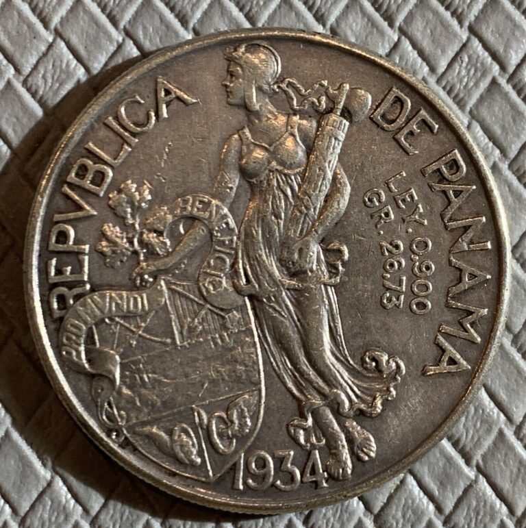 Read more about the article 1934 Silver Panama 1 Balboa Armored Balboa 26.73 Grams Coin