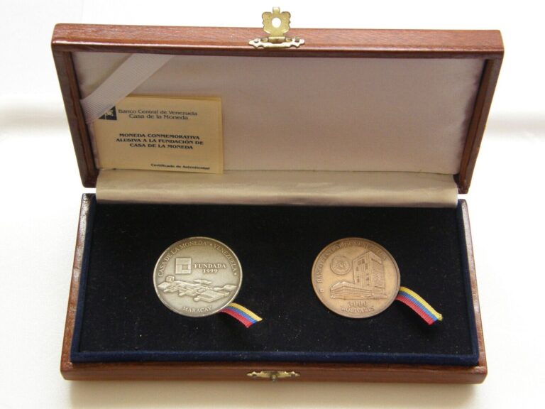 Read more about the article Venezuela Two (2) Coins 3000 and 6000 Bolivares 2001 “Casa de La Moneda” with COA