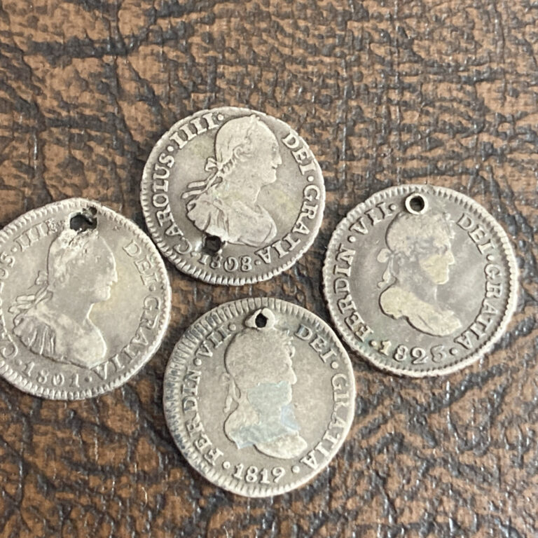 Read more about the article 4 1/2 Real  Bolivia and Perú Silver Coins