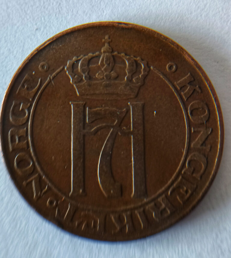 Read more about the article 1921 Norway 5 Ore Haakon VII Crowned Monogram Bronze Coin