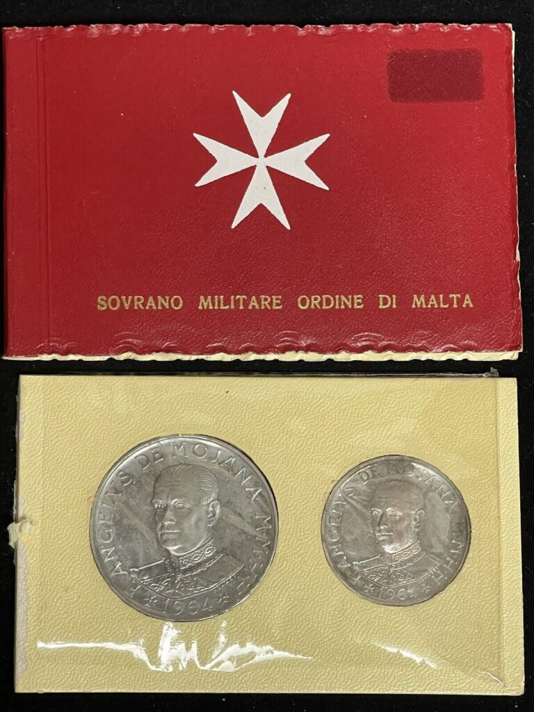 Read more about the article 1964 SILVER Orber of Malta 1 Scudo 2 Scudi  Coin Set de Mojana John the Baptist