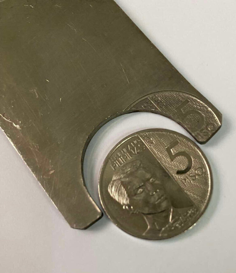 Read more about the article 2020 Philippine 5 Pesos Struck Feeder Finger on Nickel Plated Steel  ERROR