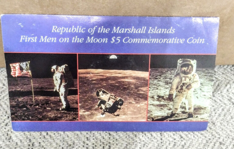 Read more about the article 1989 $5 Republic of Marshall Islands First Men on the Moon Commemorative coin
