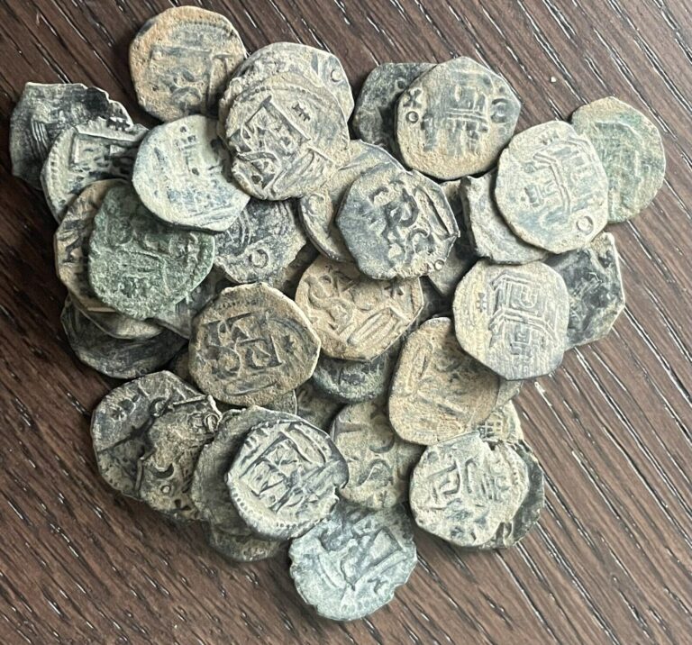 Read more about the article 1500s Cuartillo Silver Cob Colonial Spanish Silver Pirate Golden Era Old 1 Coin