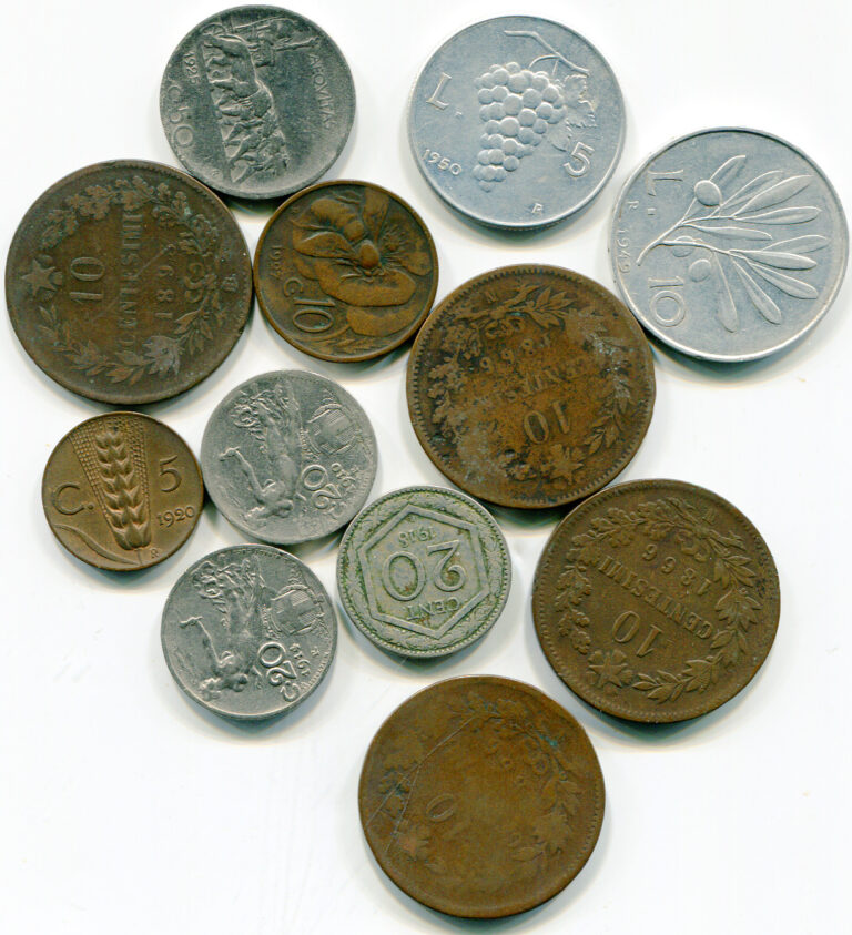 Read more about the article Italian vintage coins lot of (12) coins     lotfeb8598