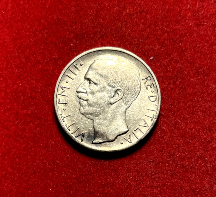 Read more about the article Italy 1927 R 10 Lire Silver Coin KM#68.1 T3928