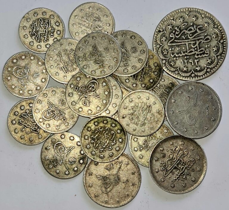 Read more about the article TURKEY OTTOMAN EMPIRE / Lot of 24 Old Silver Coins !!!