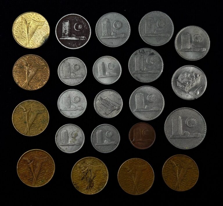 Read more about the article OLD Malaysia Coin LOT * 1967-1997 * Malaysian 1 RINGGIT 50 20 10 SEN Coins MIXED