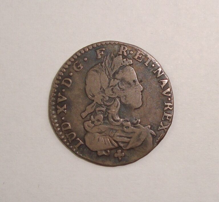 Read more about the article 1721-X France  Louis XV Silver 1/12 Ecu  10 Sols VF  Nice!