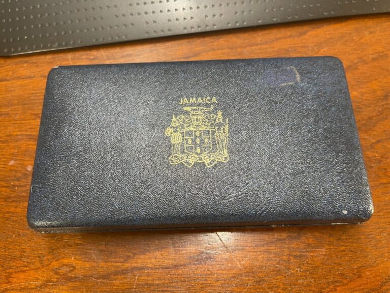 Read more about the article 1970 Jamaica 6 Proof Coins Set Original Package COA High Value