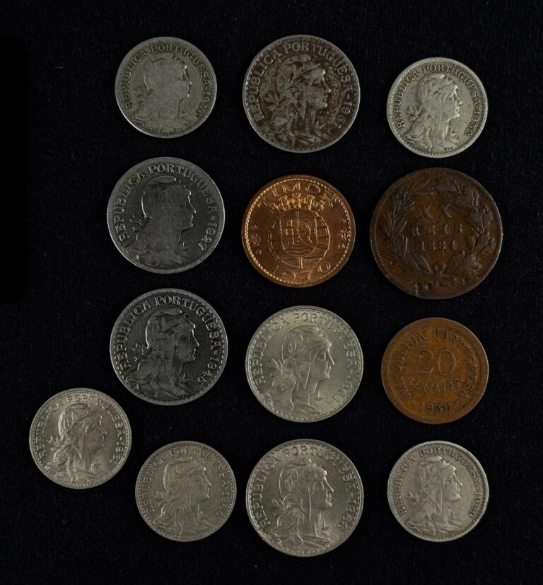 Read more about the article OLD Portugal Coin LOT * 1884-1970 Portuguese ESCUDO REIS CENTAVOS Coins MIXED
