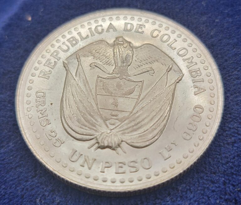 Read more about the article 1956 Colombia One Peso 200 Year Anniversary Popayan Gate .900 Silver UNC