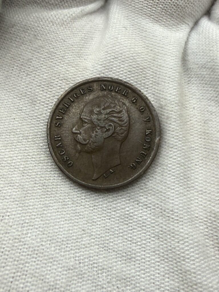 Read more about the article 1858 Sweden 1 Ore – L116